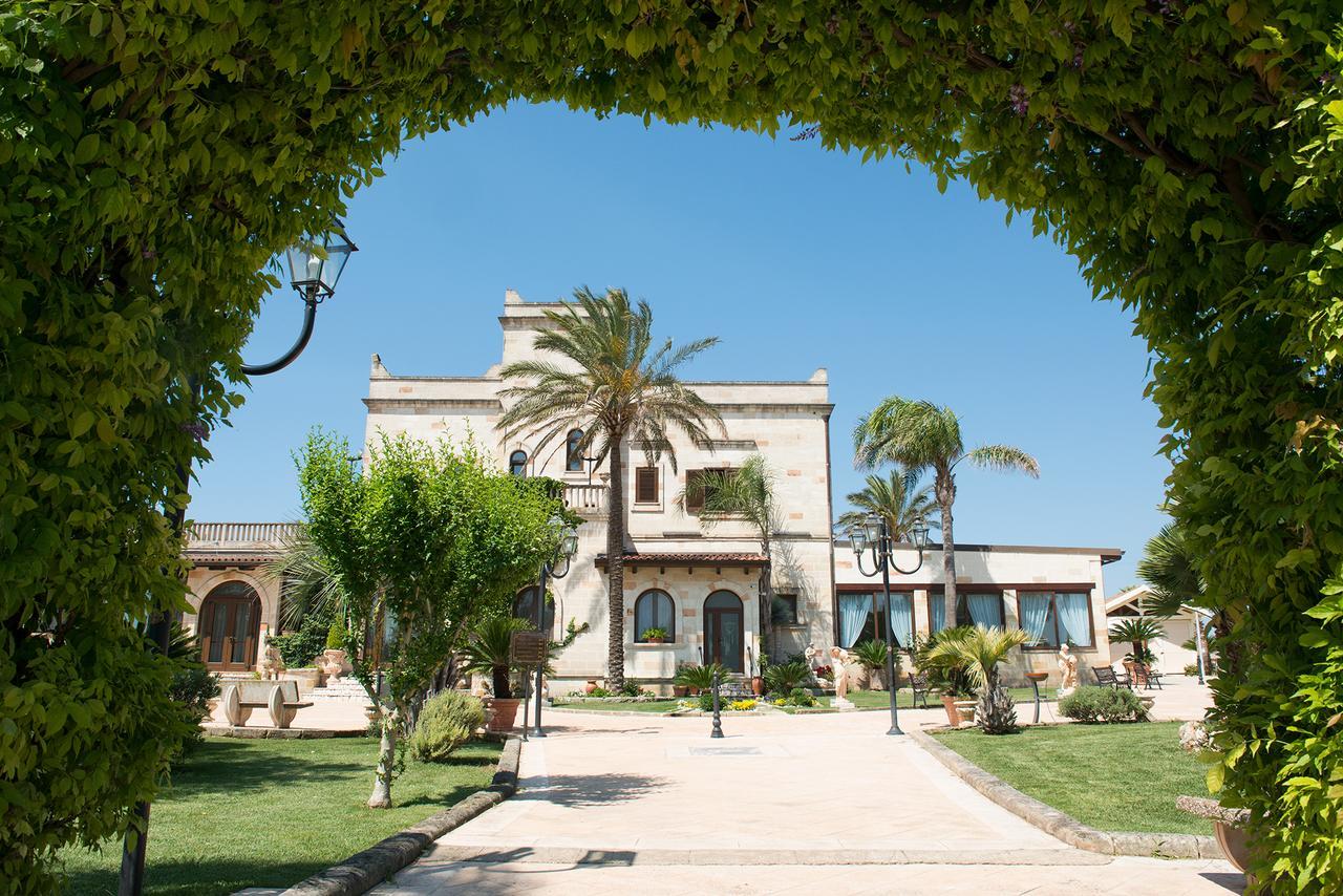 Hotel Masseria Grottella 4*