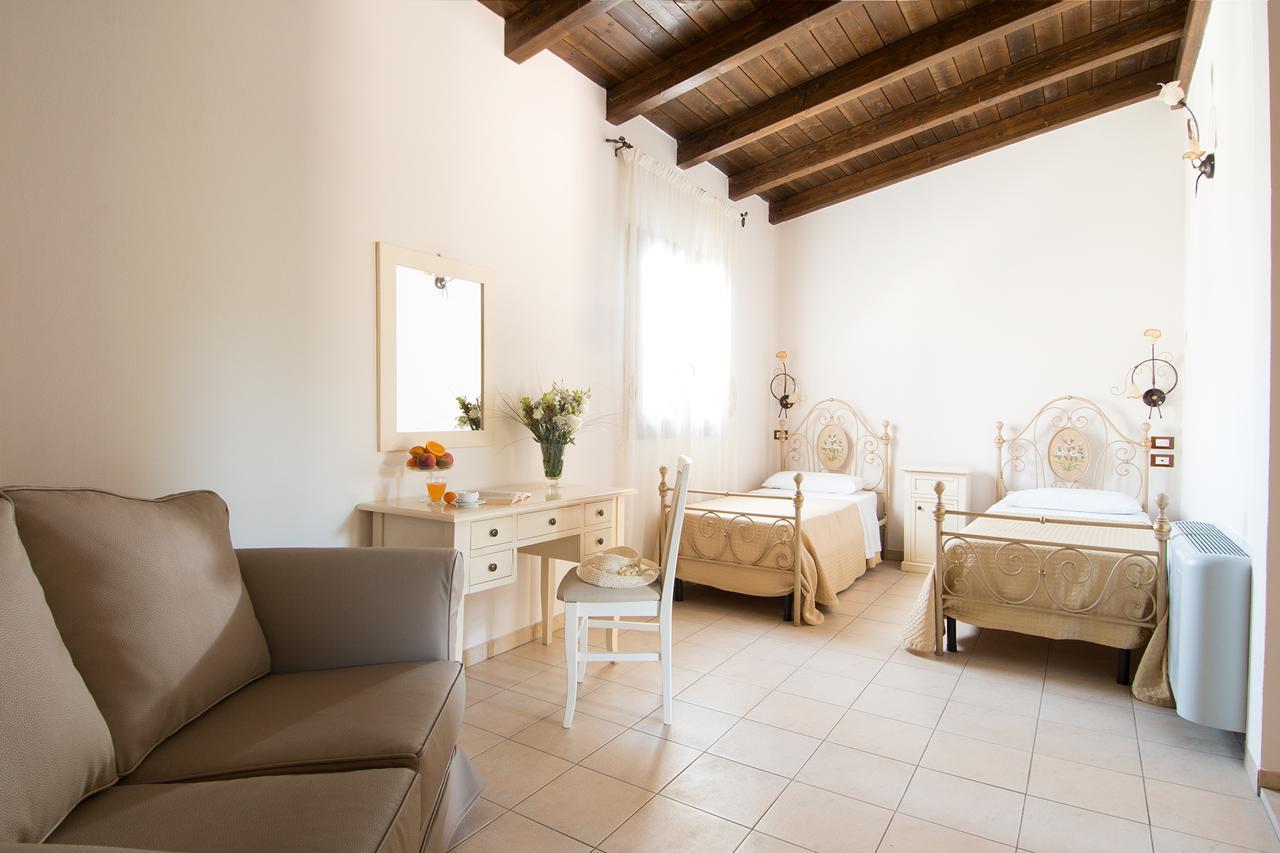 Masseria Grottella Hotel 4*